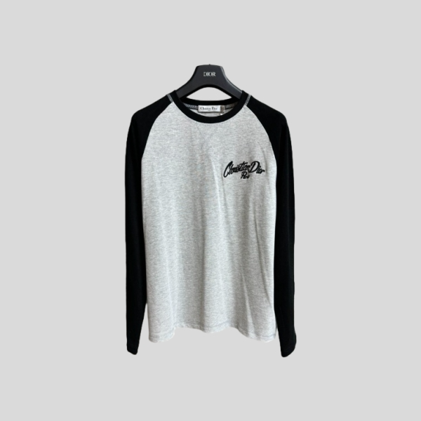 디올 자수 로고 티셔츠