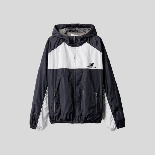 미우미우 x 뉴발란스 테크니컬 포플린 후디 자켓