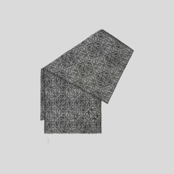 로에베 Anagram 스카프