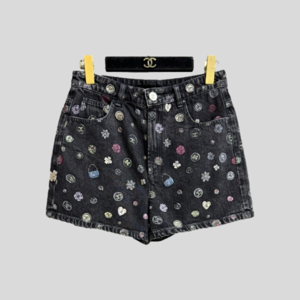 샤넬 그래피티 쇼츠