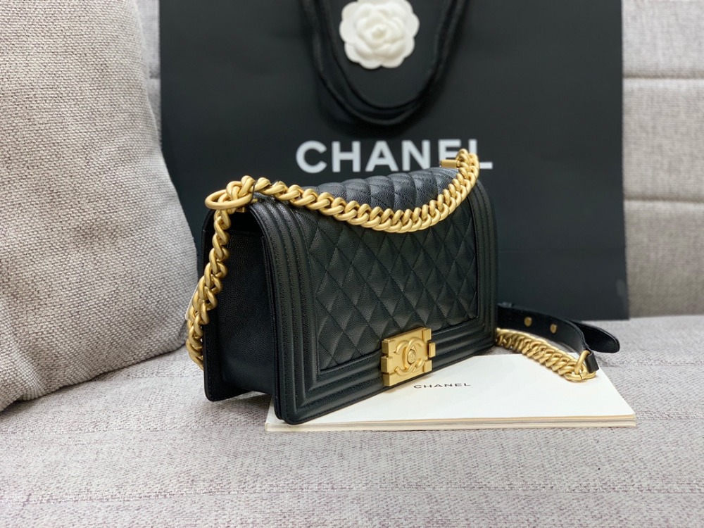 샤* 보이백 미듐 A67086 