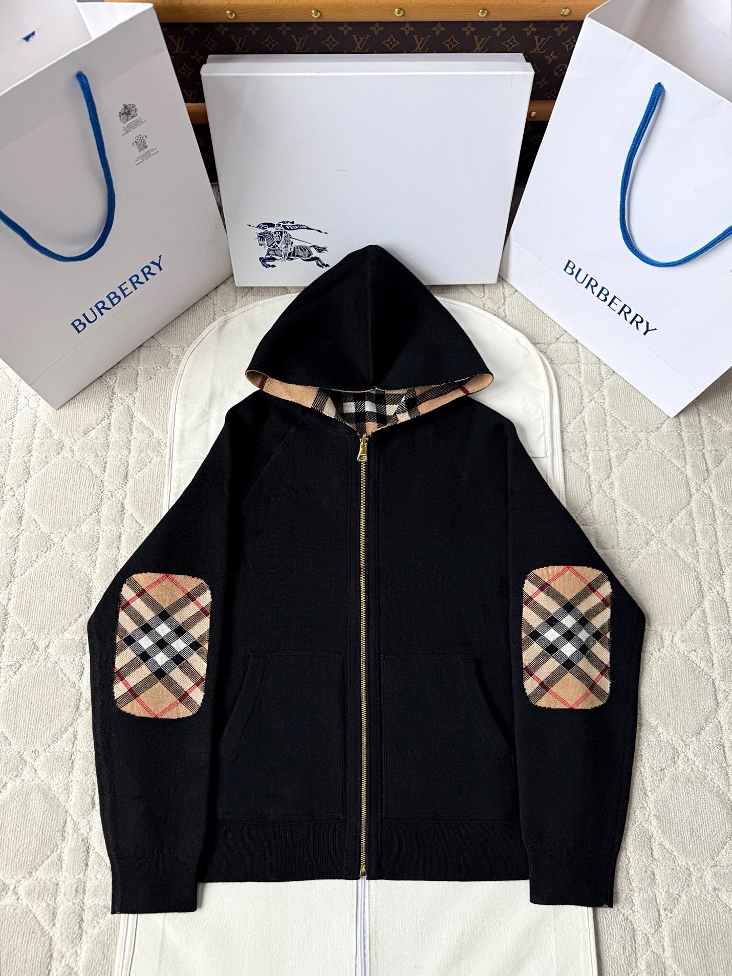 버*리 25FW 리버시블 울코트