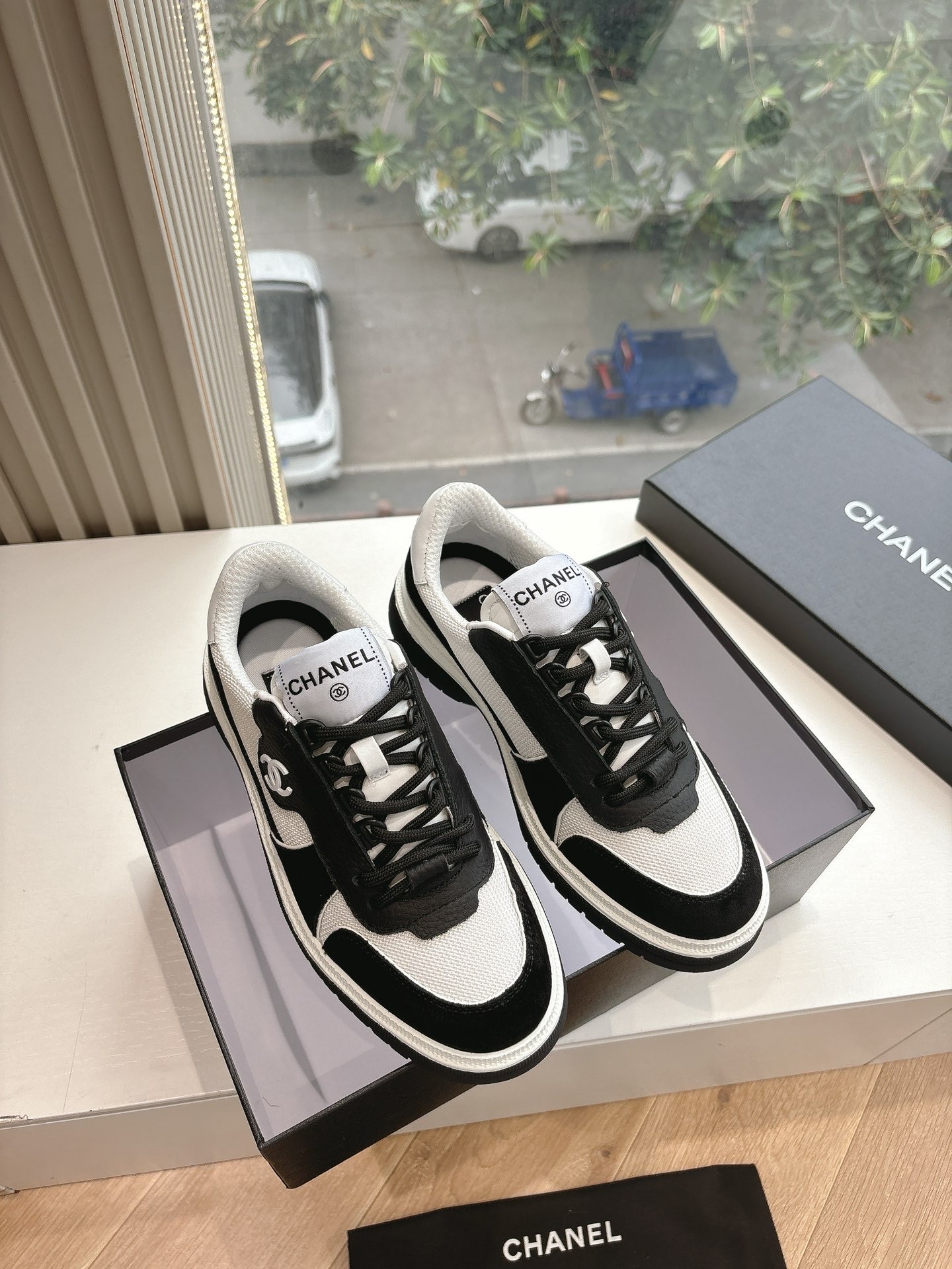 샤* 신상 스니커즈