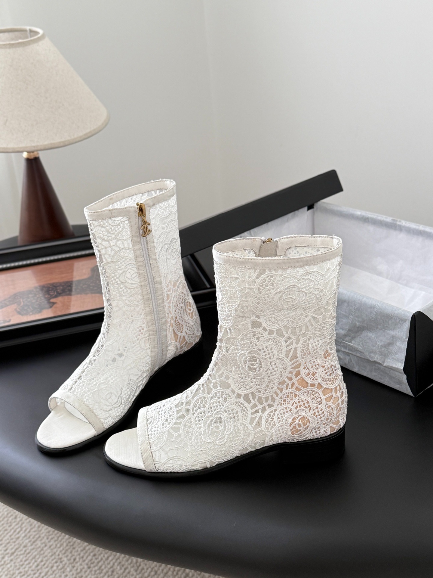 샤* 25K 추동 신상 망사자수 앵클부츠