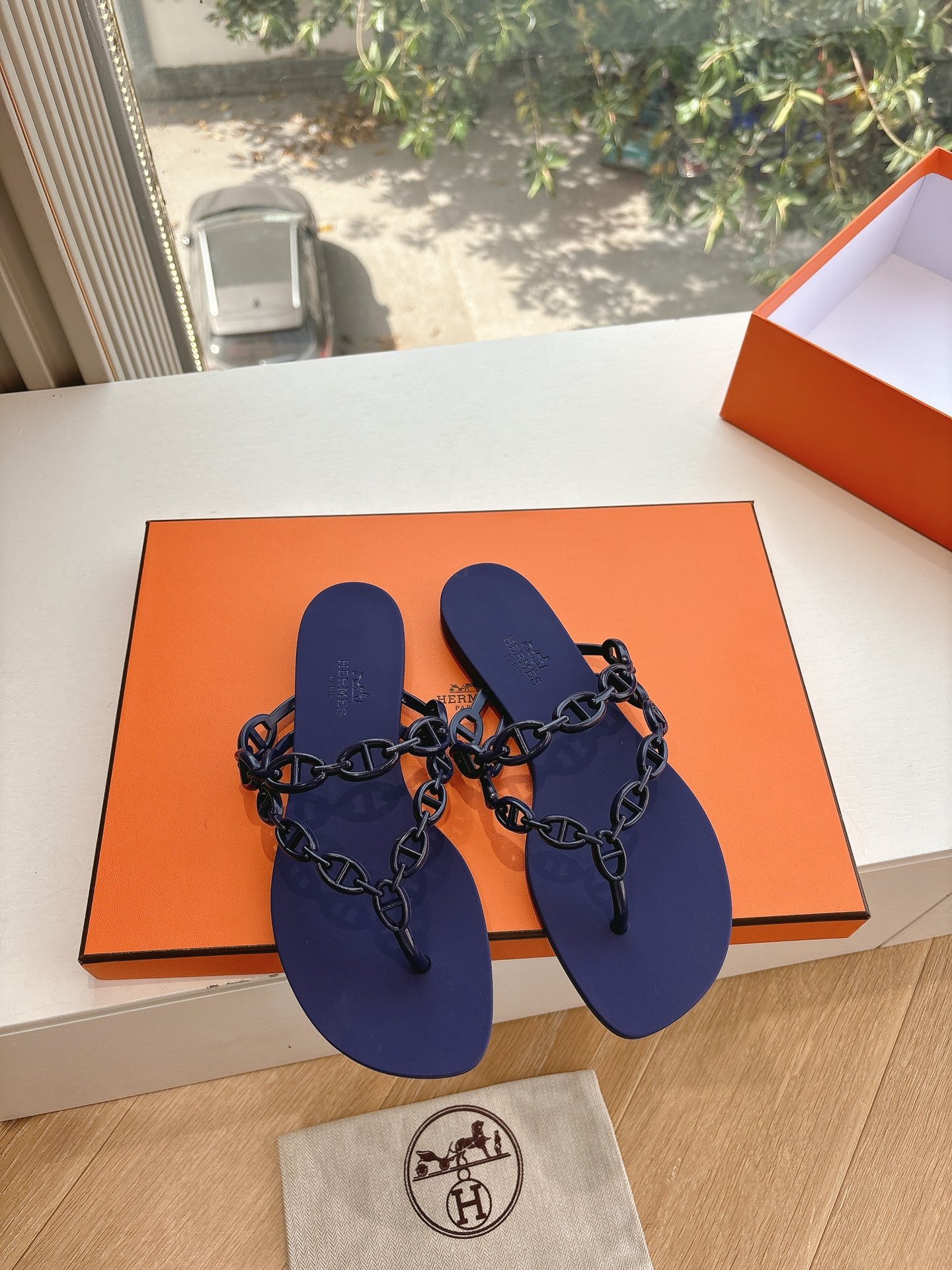 에*메스 슬리퍼