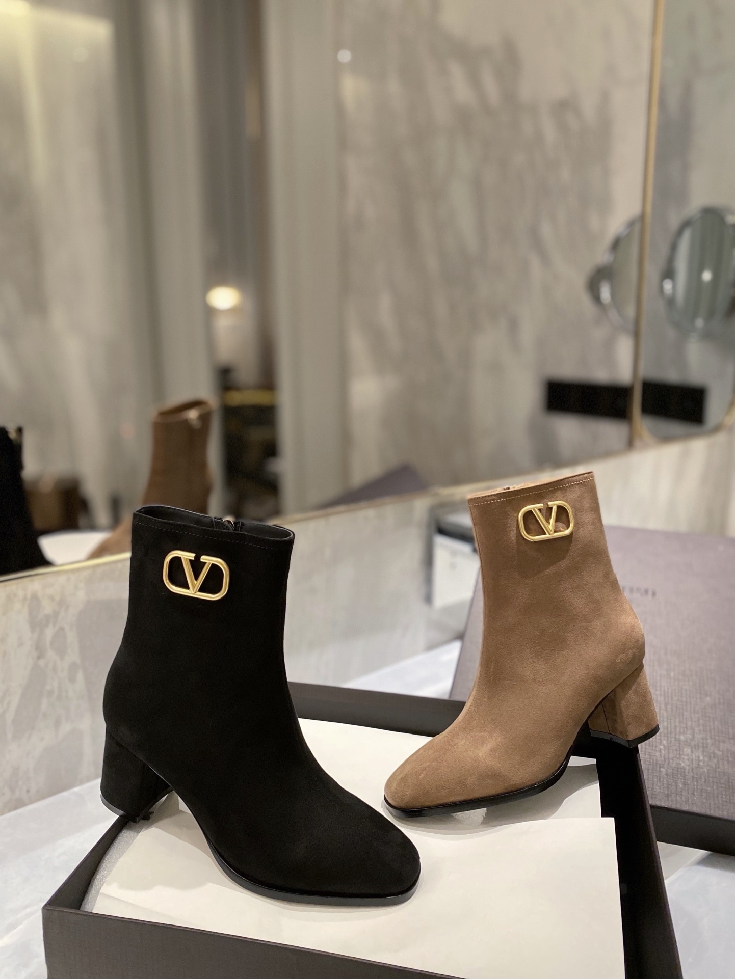 발*티노 신상 부츠