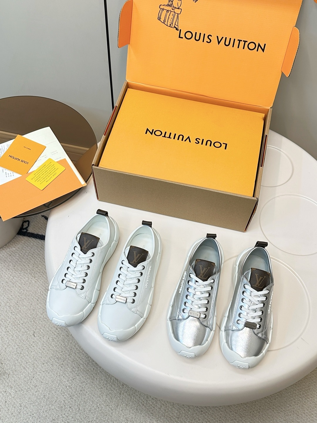 루*비통 클라우드 통굽 스니커즈