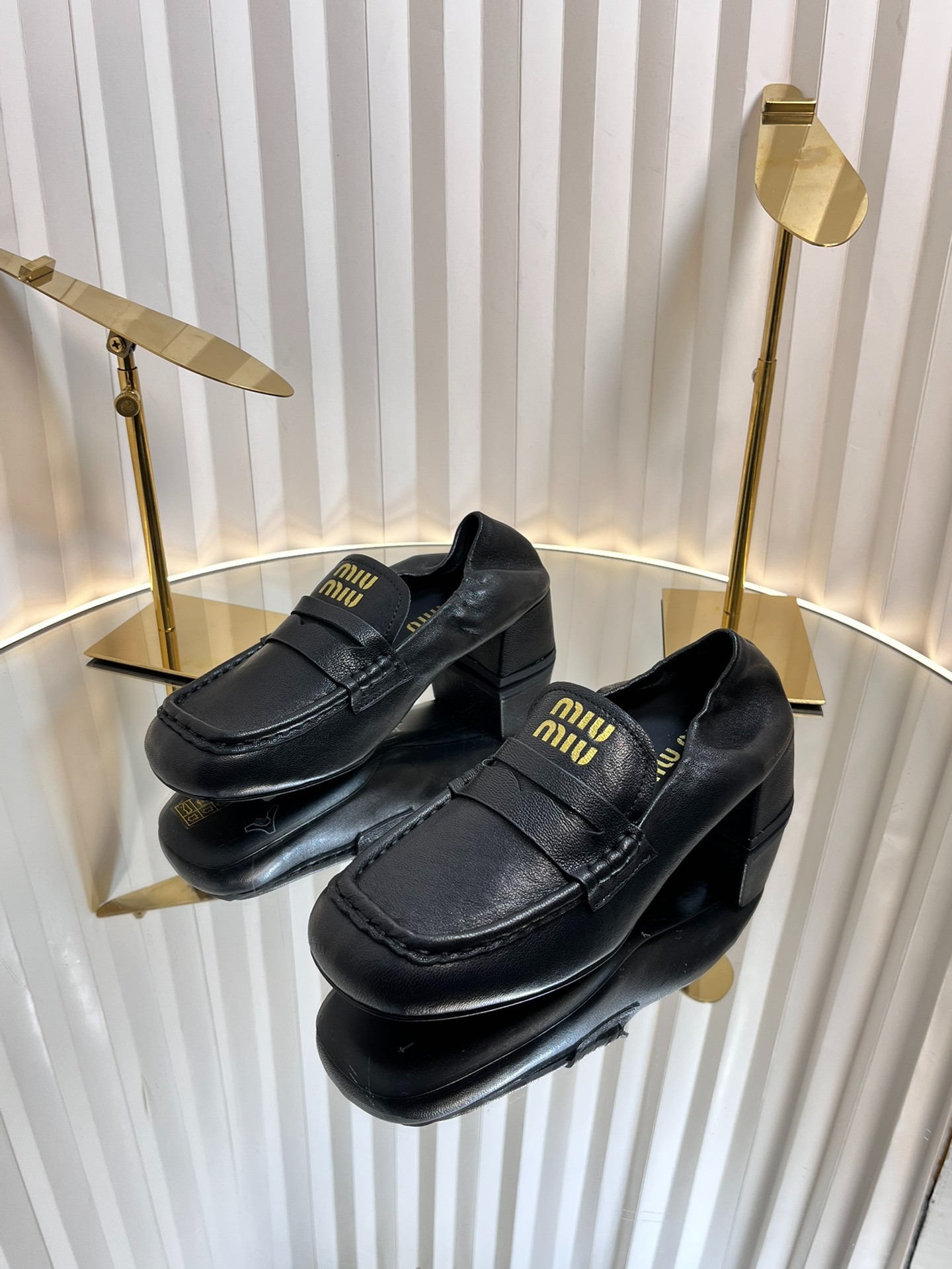 미*미* 가을/겨울 브록 스퀘어 로퍼