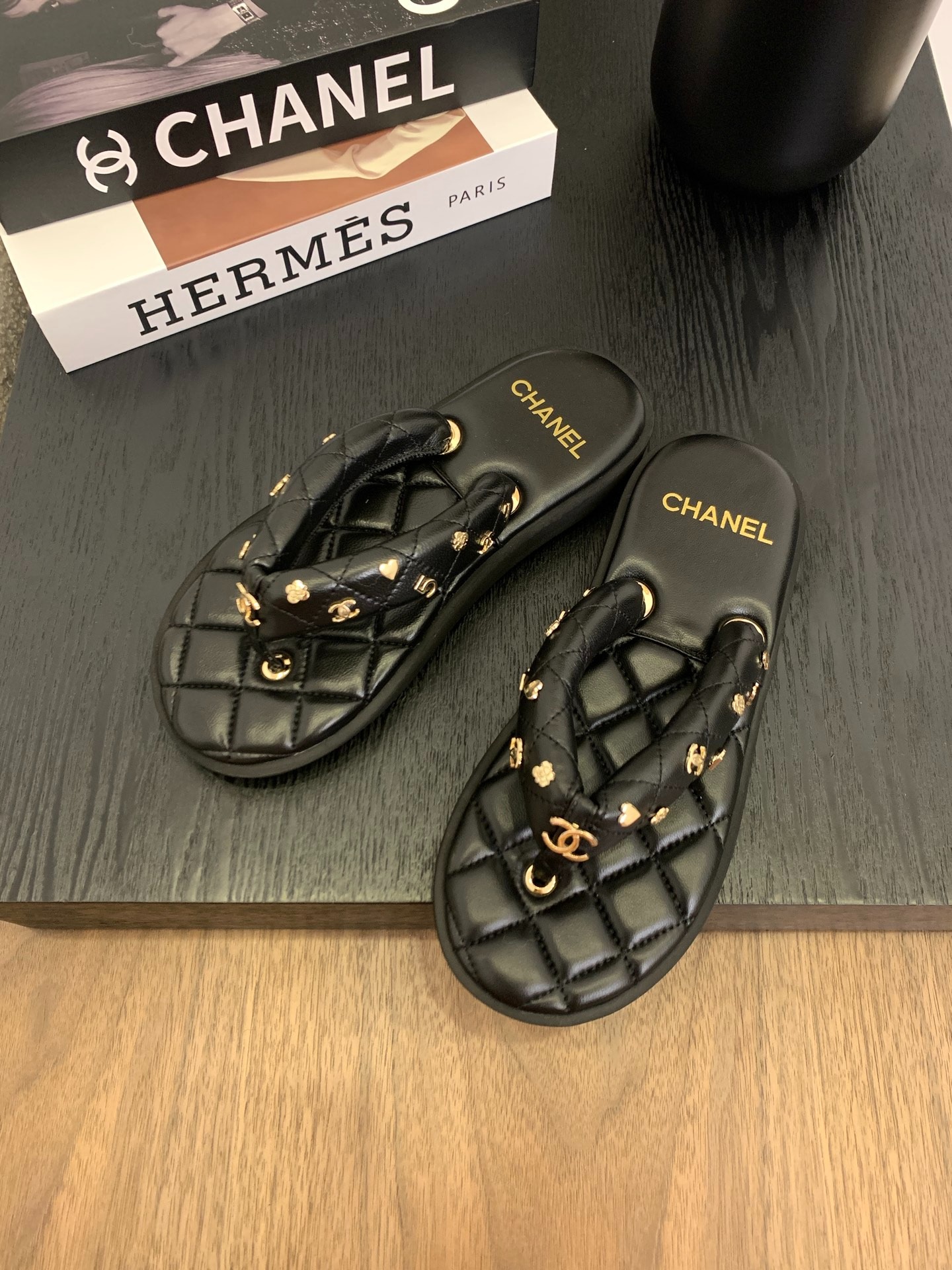 샤*25 신상 퀼팅 조리 슬리퍼