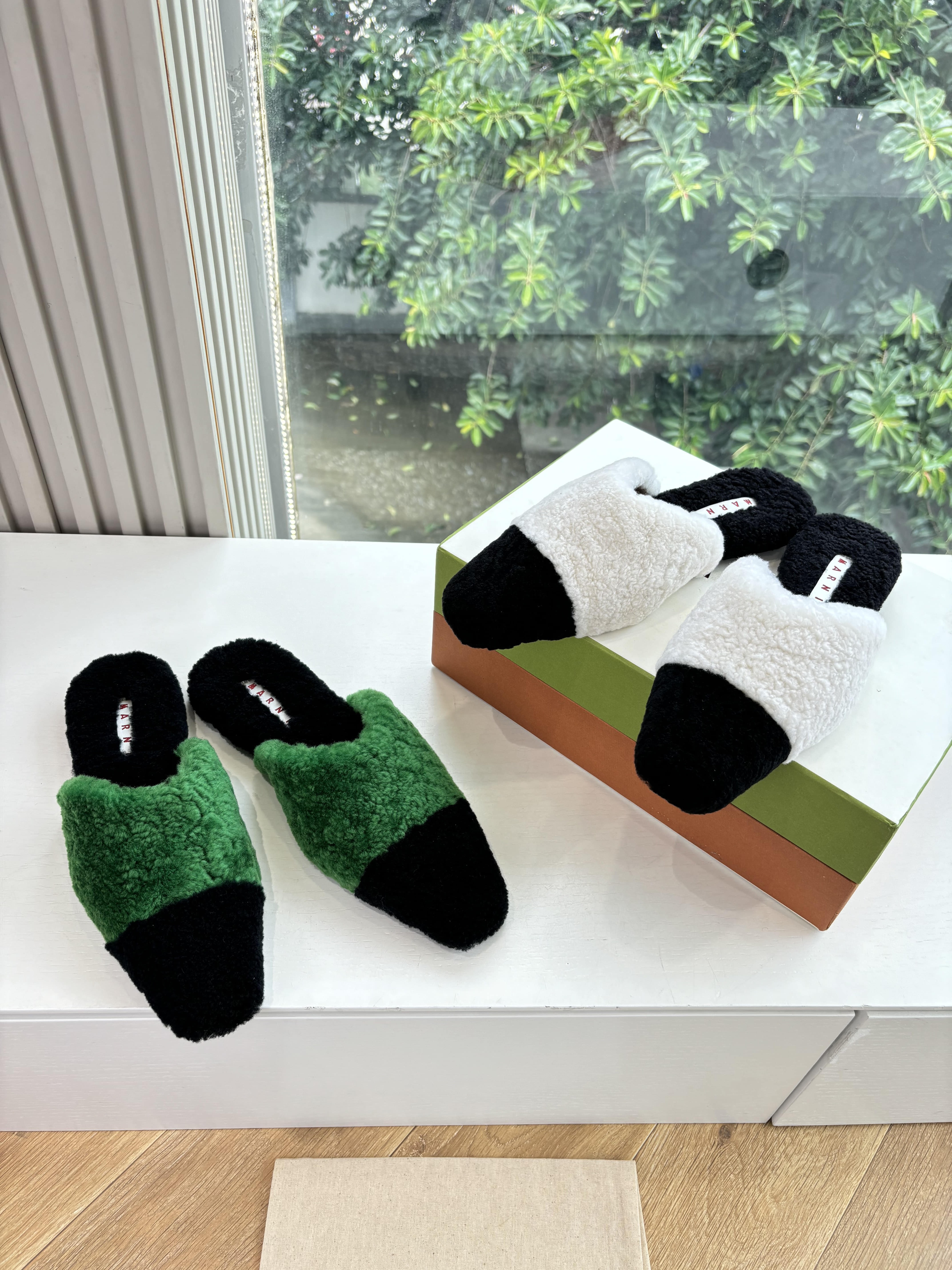 마*니 신상 배색 털 슬리퍼