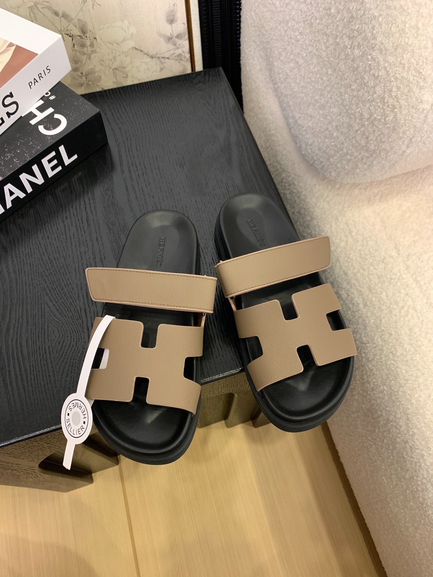 에*메스 레트로 벨크로 슬리퍼