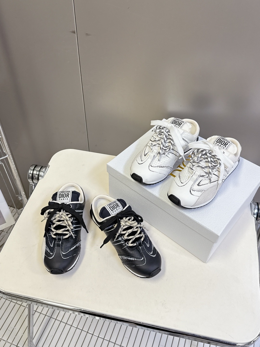 디* 봄여름 신상 세미 슬리퍼