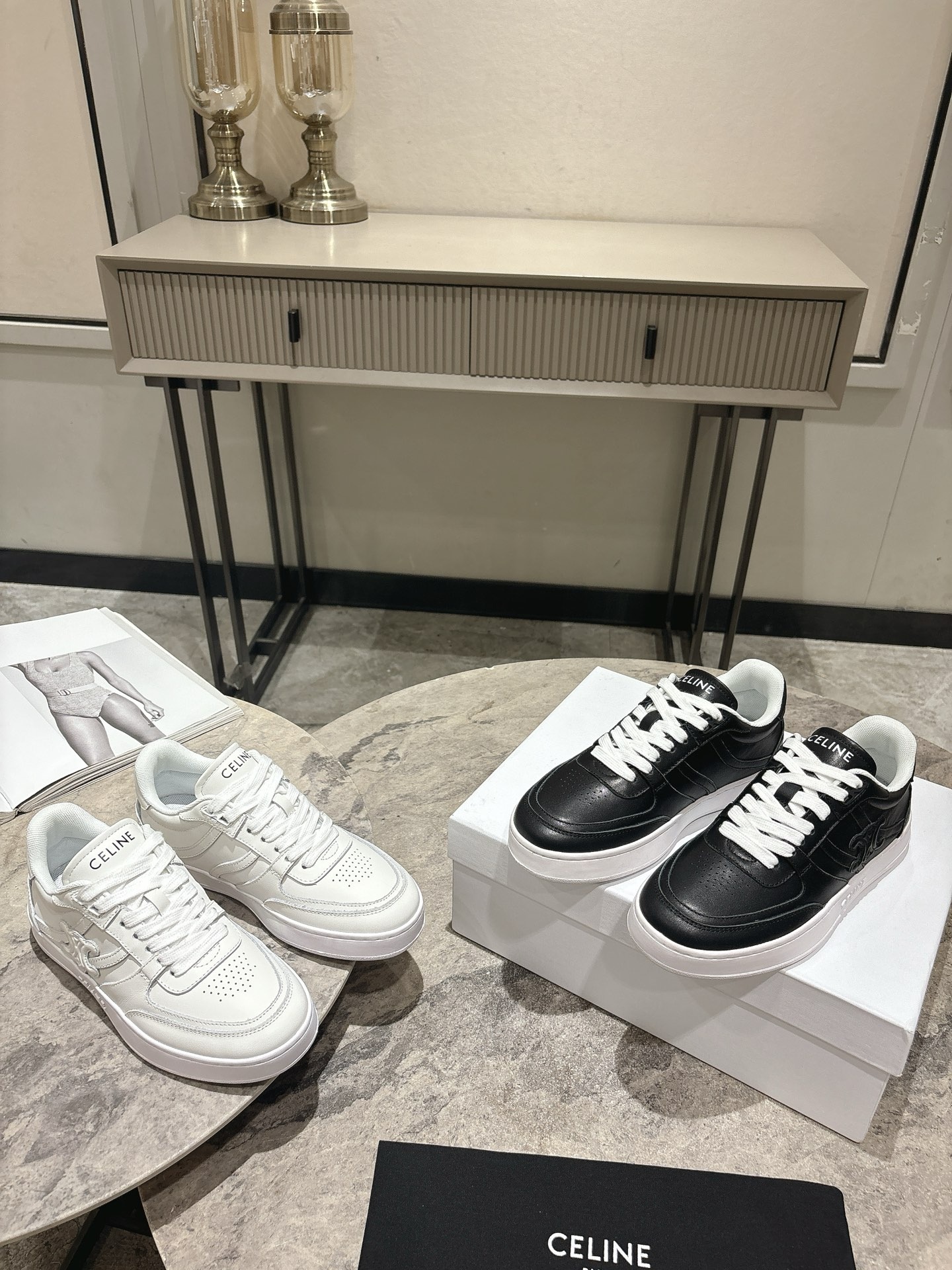 셀*느 25 신상 스니커즈 슬립온