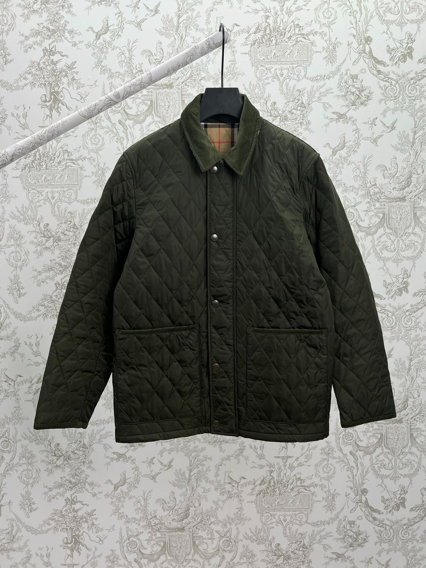 버*리 25ss 신상 퀼팅 점퍼