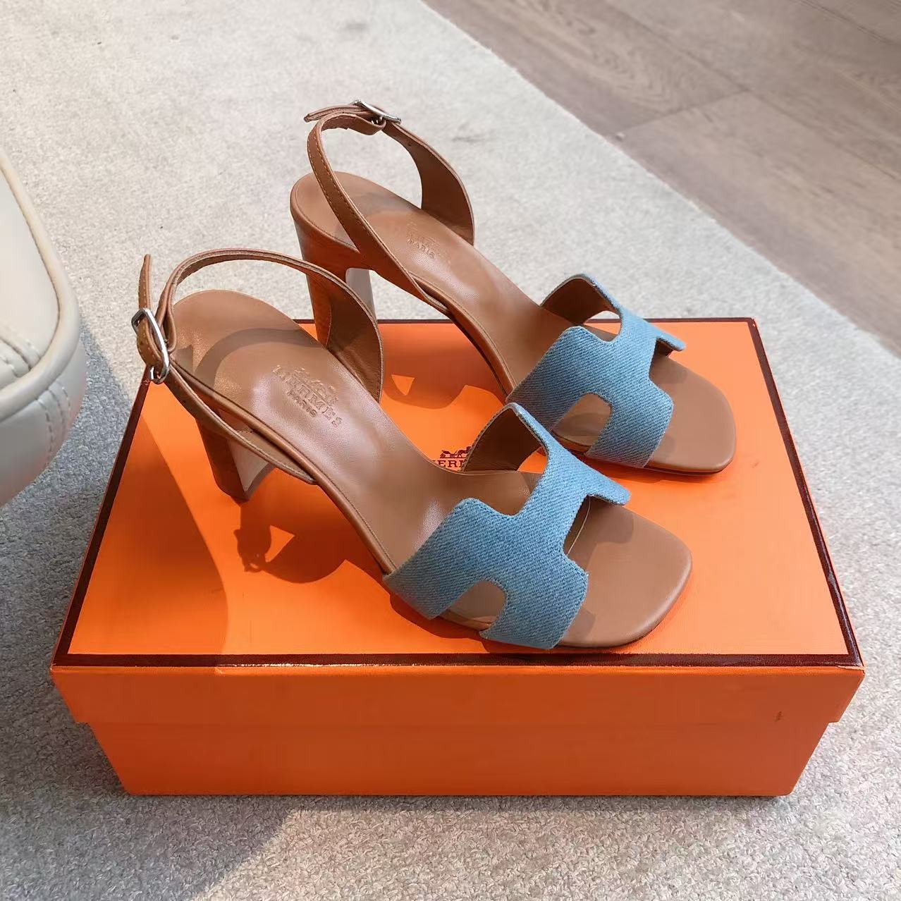 에*메스 25 산토리니 샌들