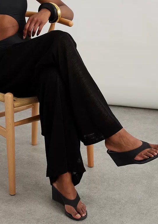 알*이아 큐빅 통굽웨지 슬리퍼