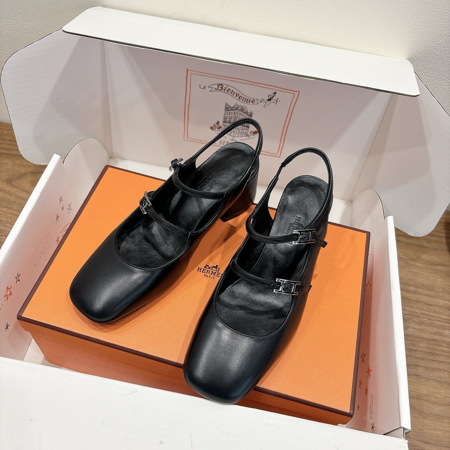 에*메스 25 신상 플랫 샌들