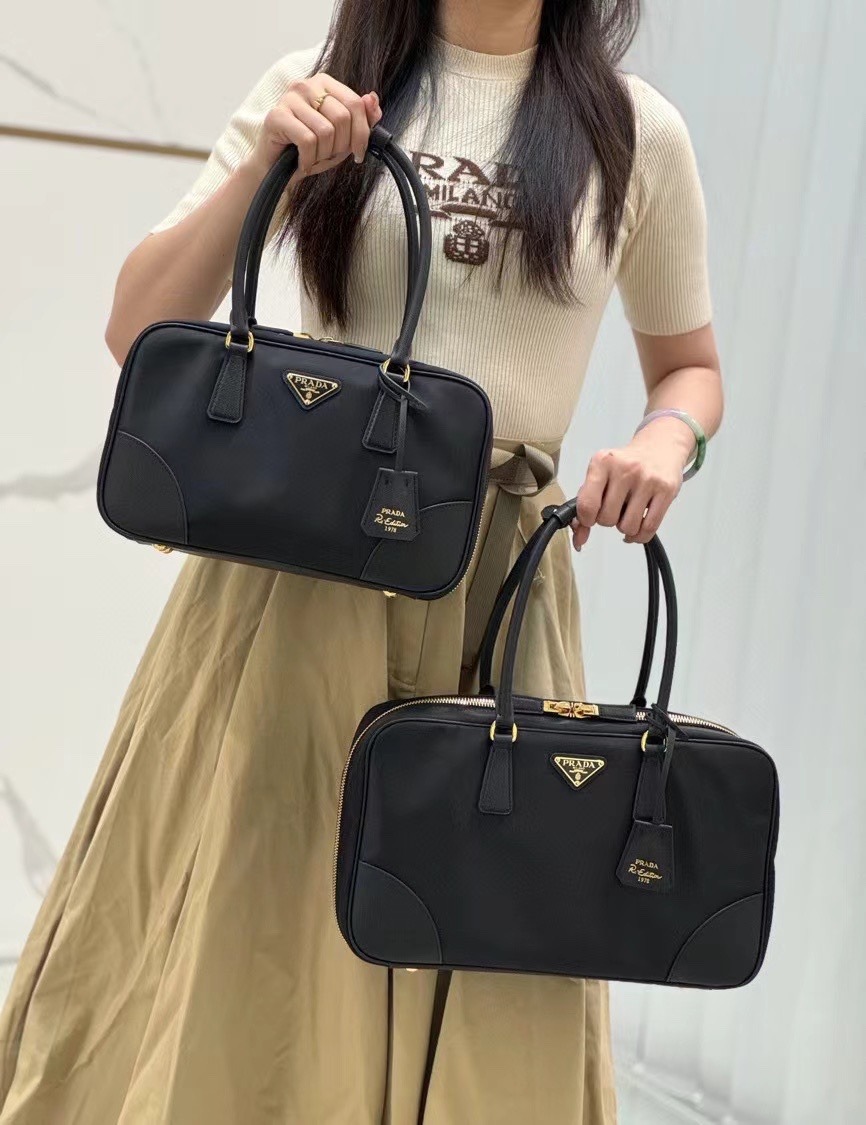 프라다 리에디션 1978 토트백