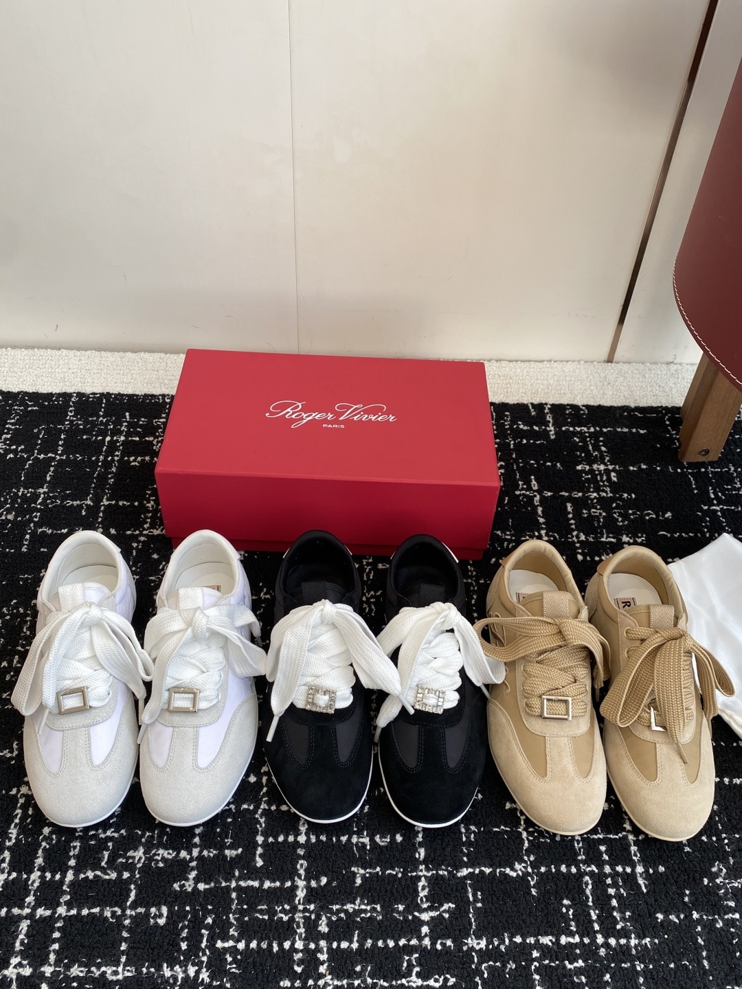 로*비비에 25ss 신상 캐주얼화