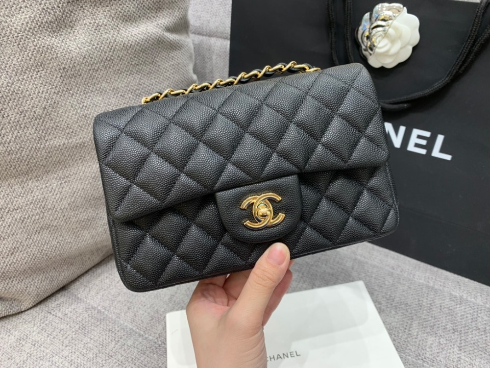 샤* 클래식 뉴미니 플랩백 A69900 