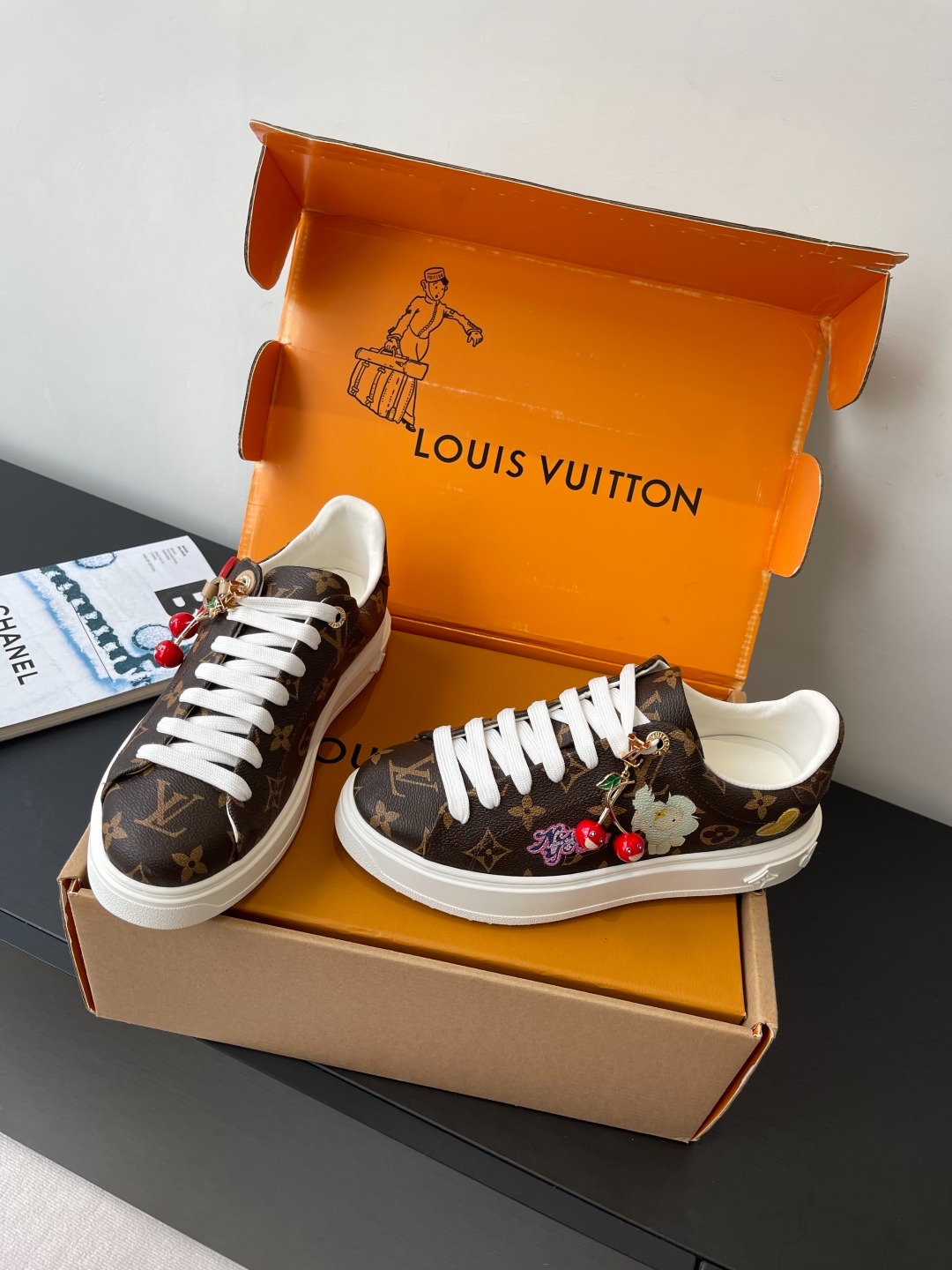 루*비통 캐주얼 스니커즈