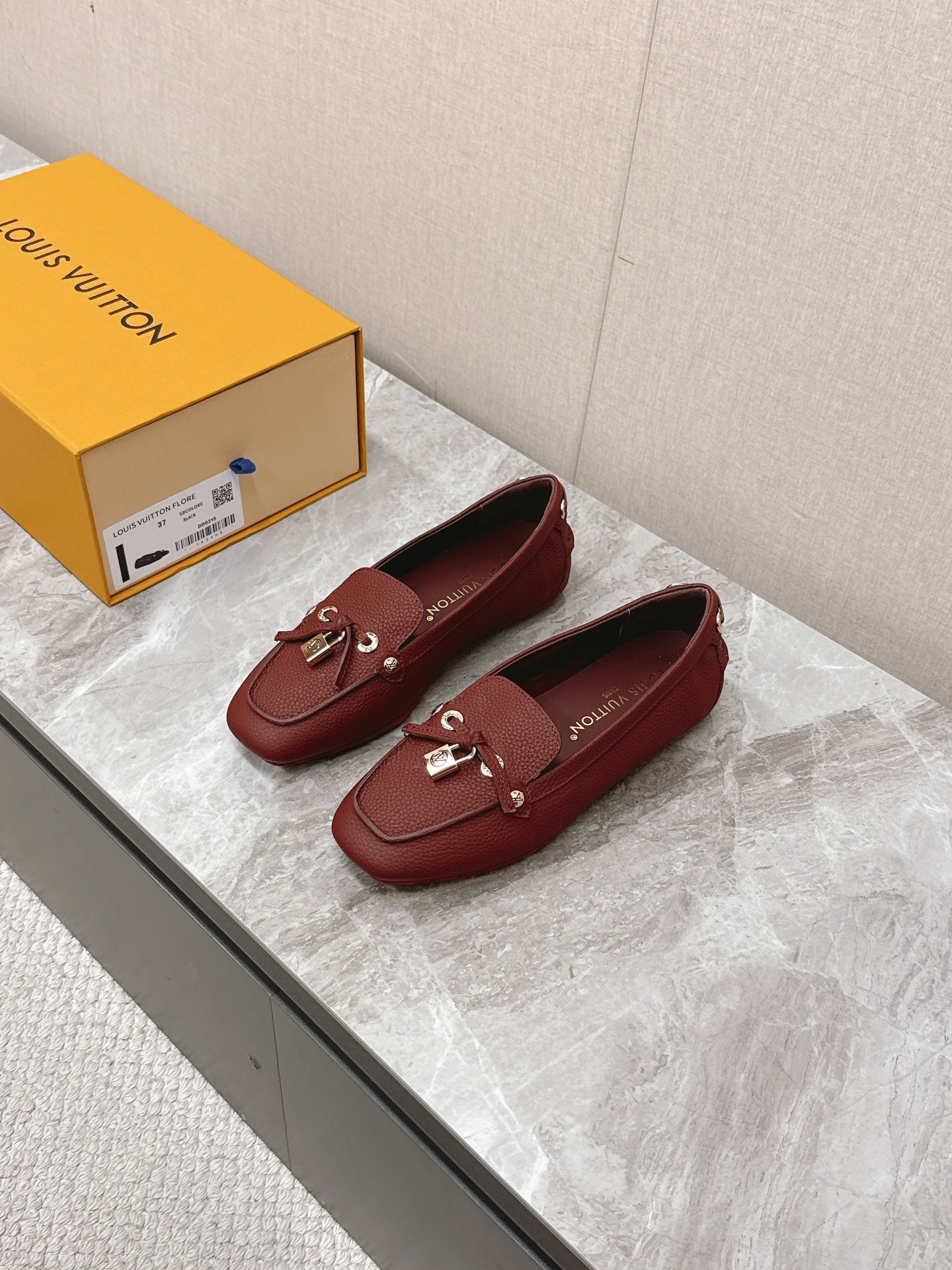 루*비통 신상 로퍼