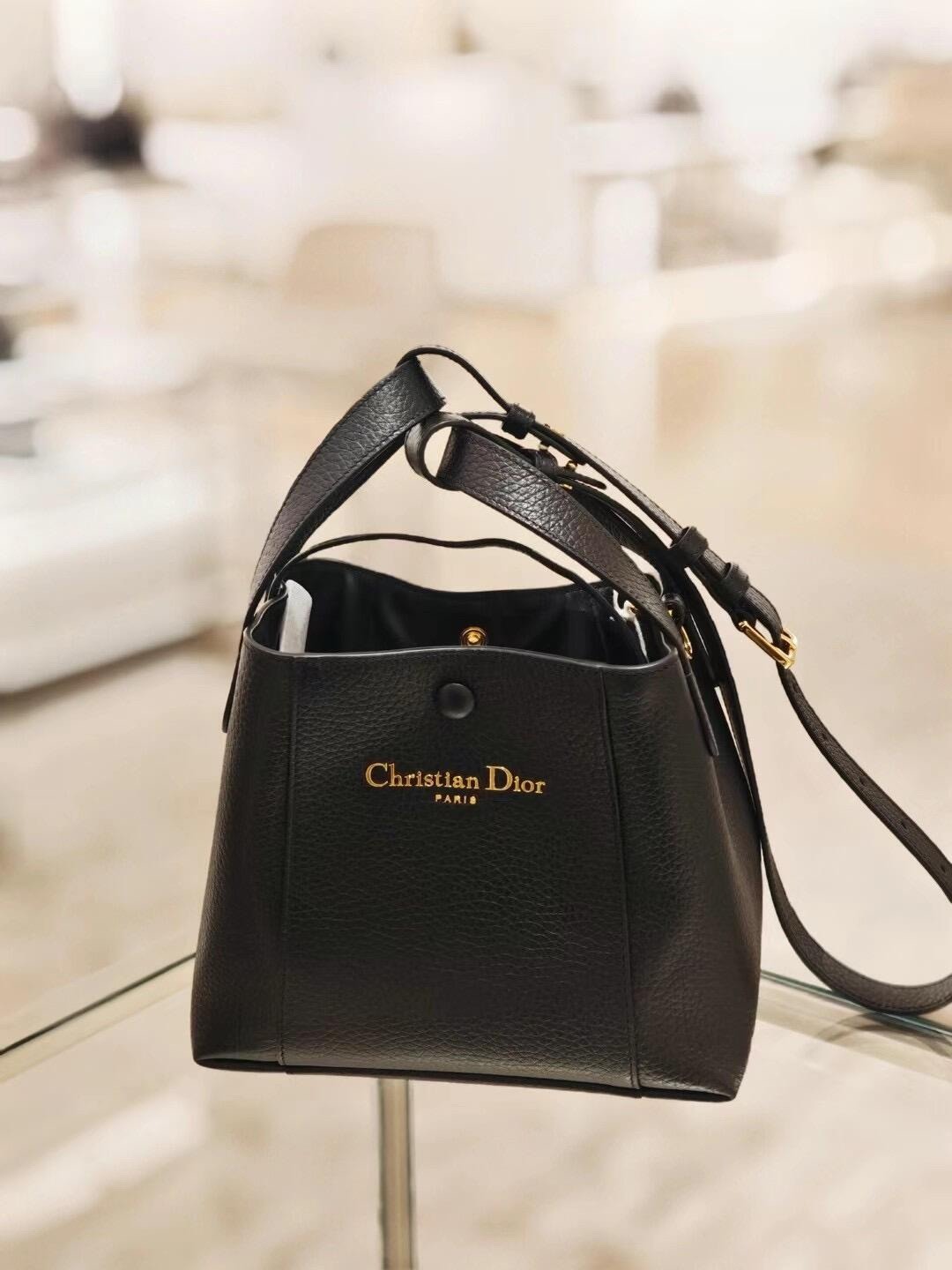 디올 새들백 미디움