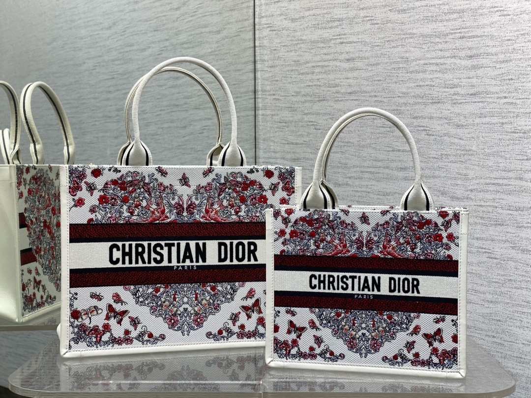 디올 토트백