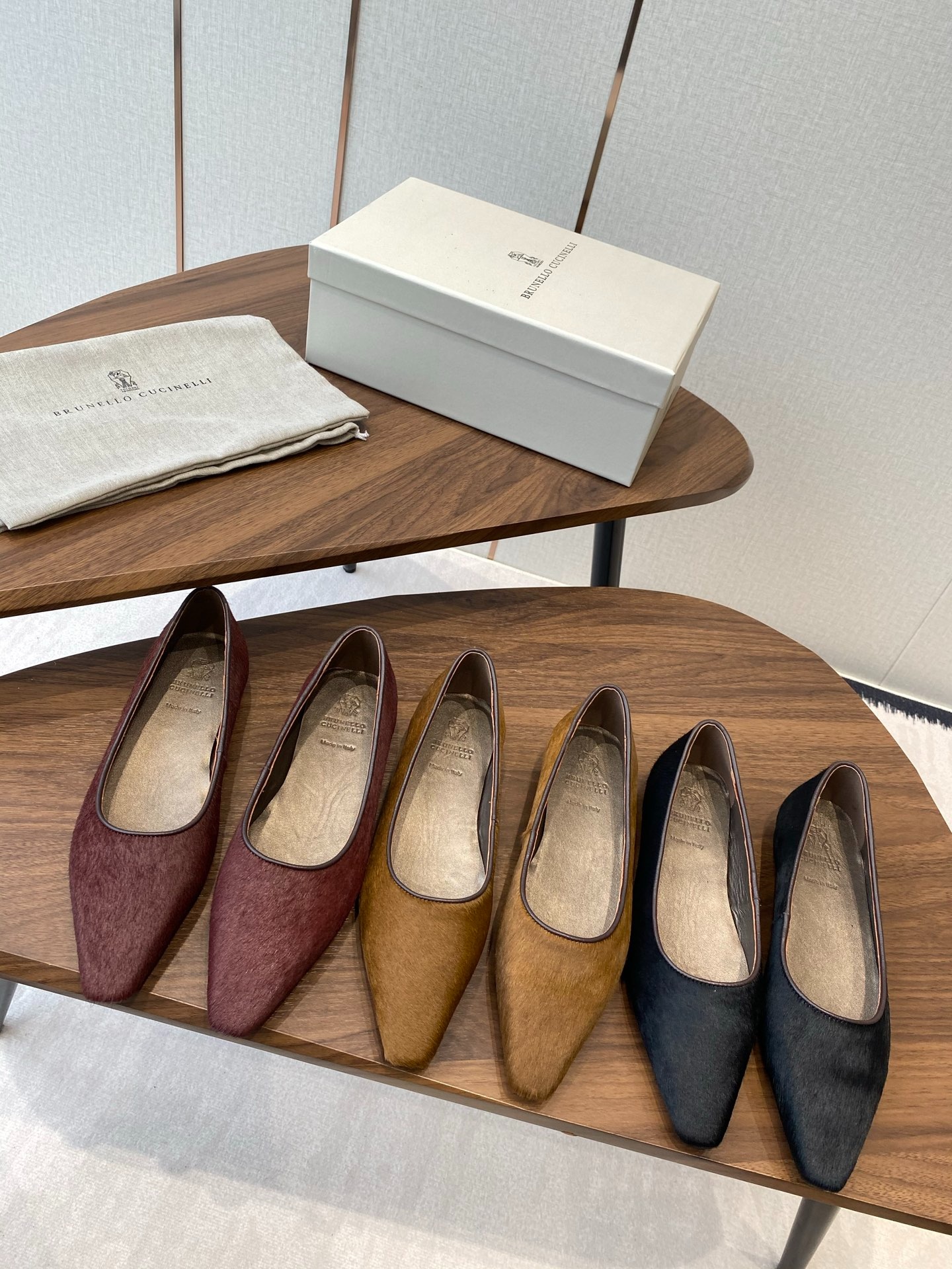 브*넬로 쿠치넬로 25ss 플랫 슈즈