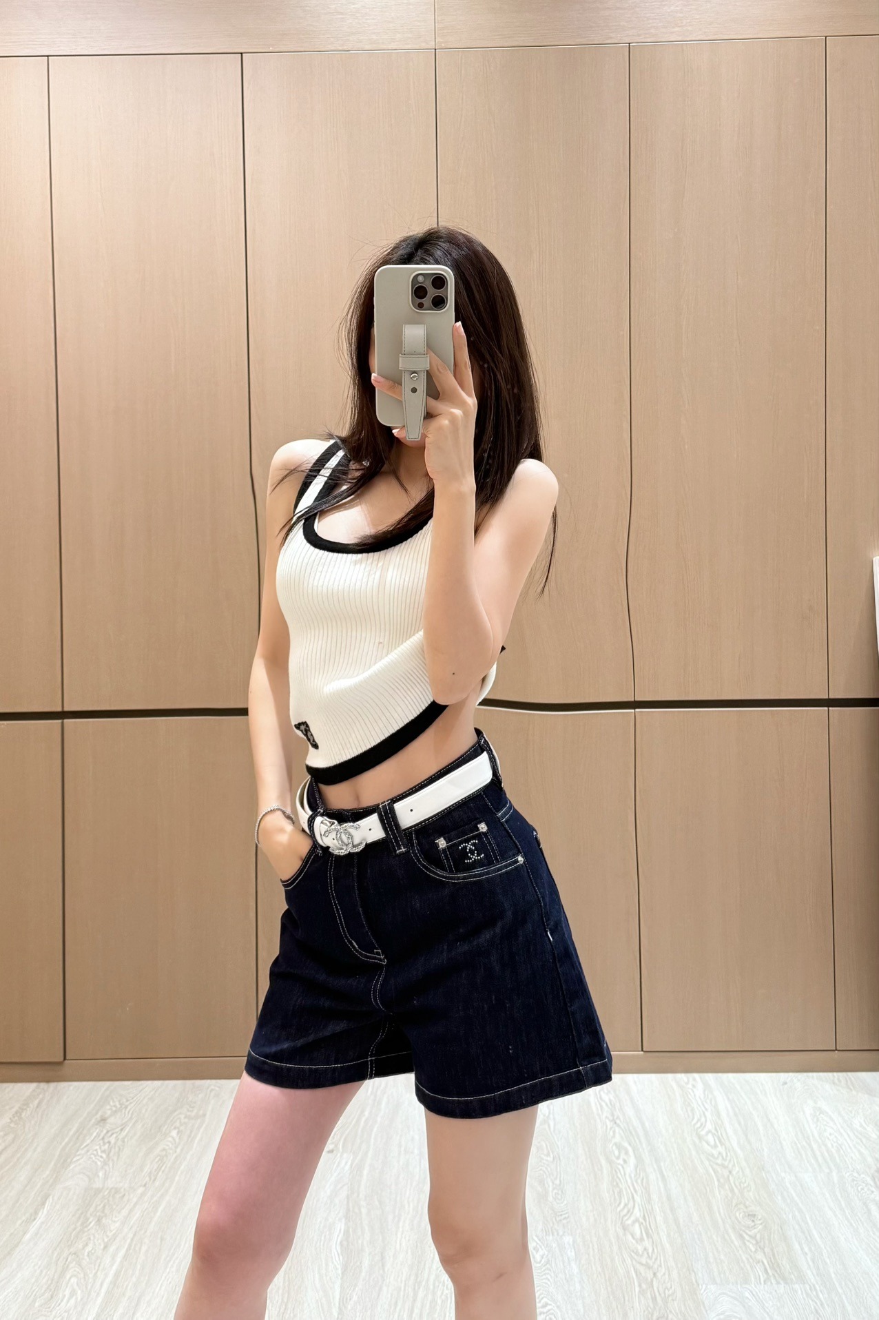 샤* 25 헤비데님 핫픽스 반바지