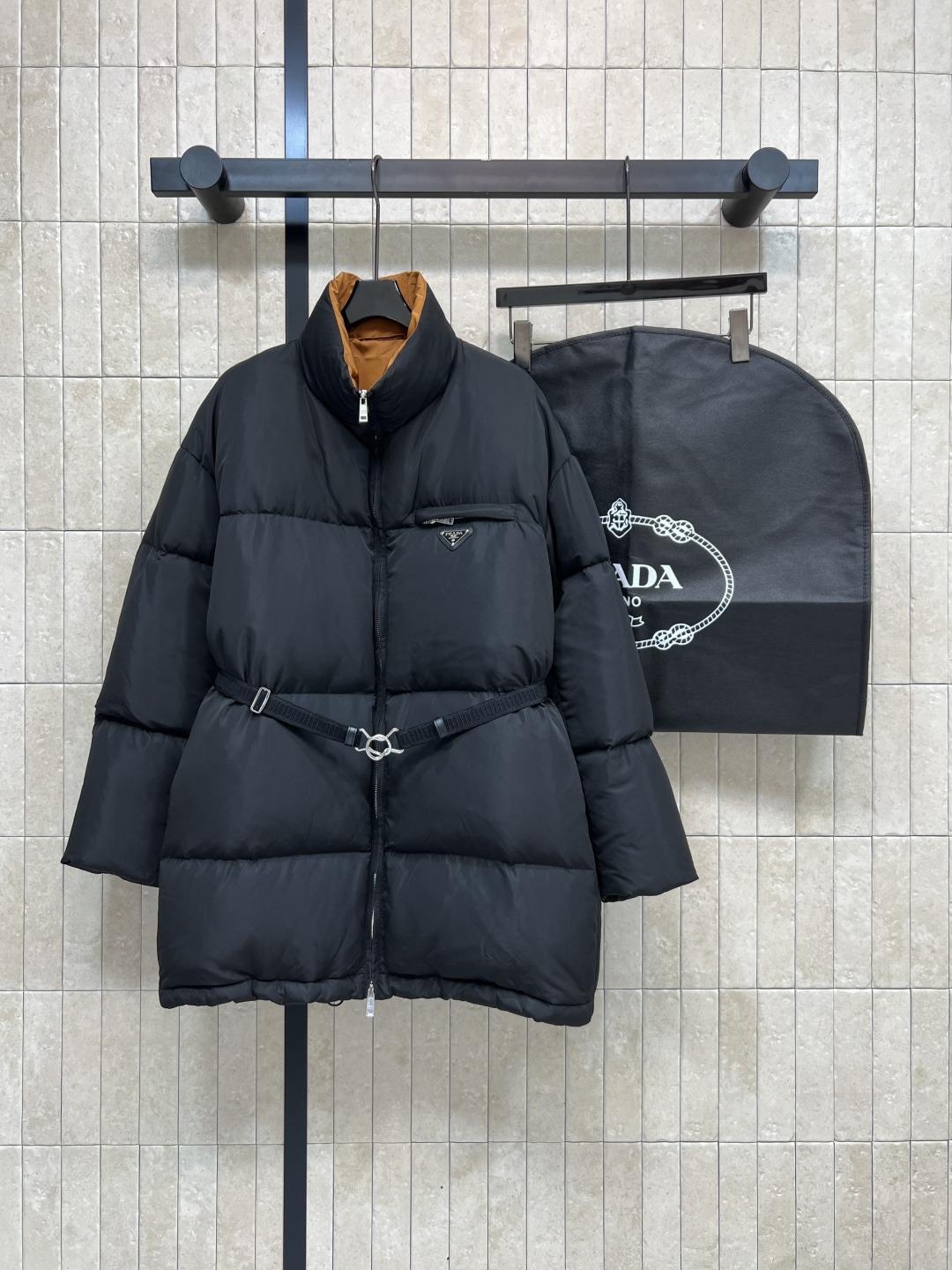 프*다 신상 하이넥 조거 미들다운