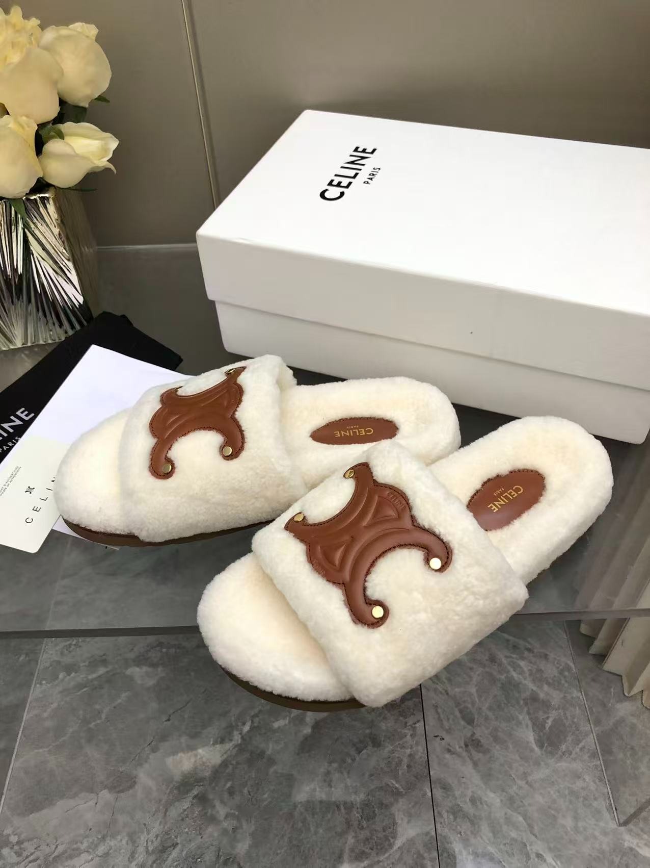 셀*느 25 신상 로고 울 슬리퍼