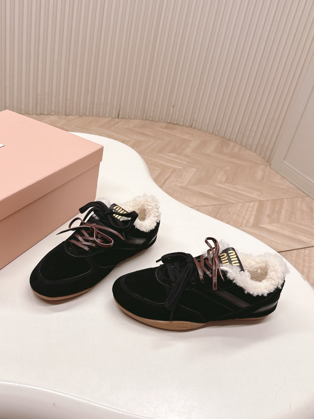 미*미* 신상 캐주얼 트레이닝화