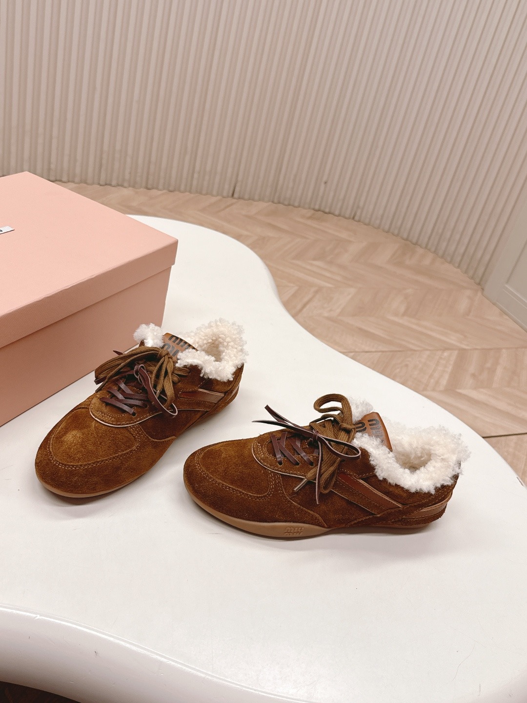 미*미* 신상 캐주얼 트레이닝화