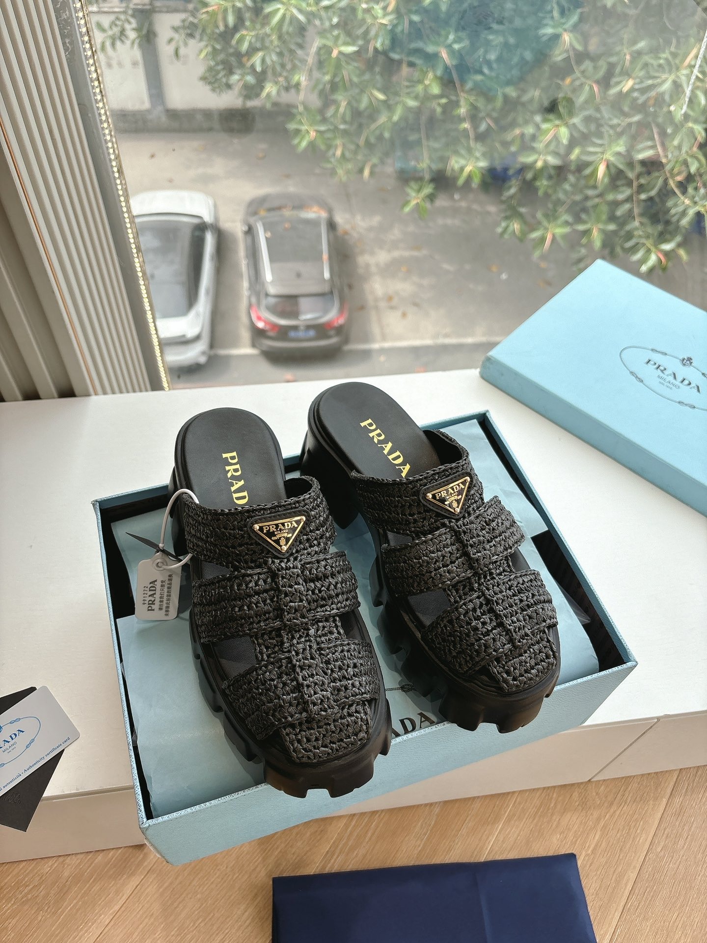 프*다 2025 봄여름 신상 통굽 샌들 벨크로