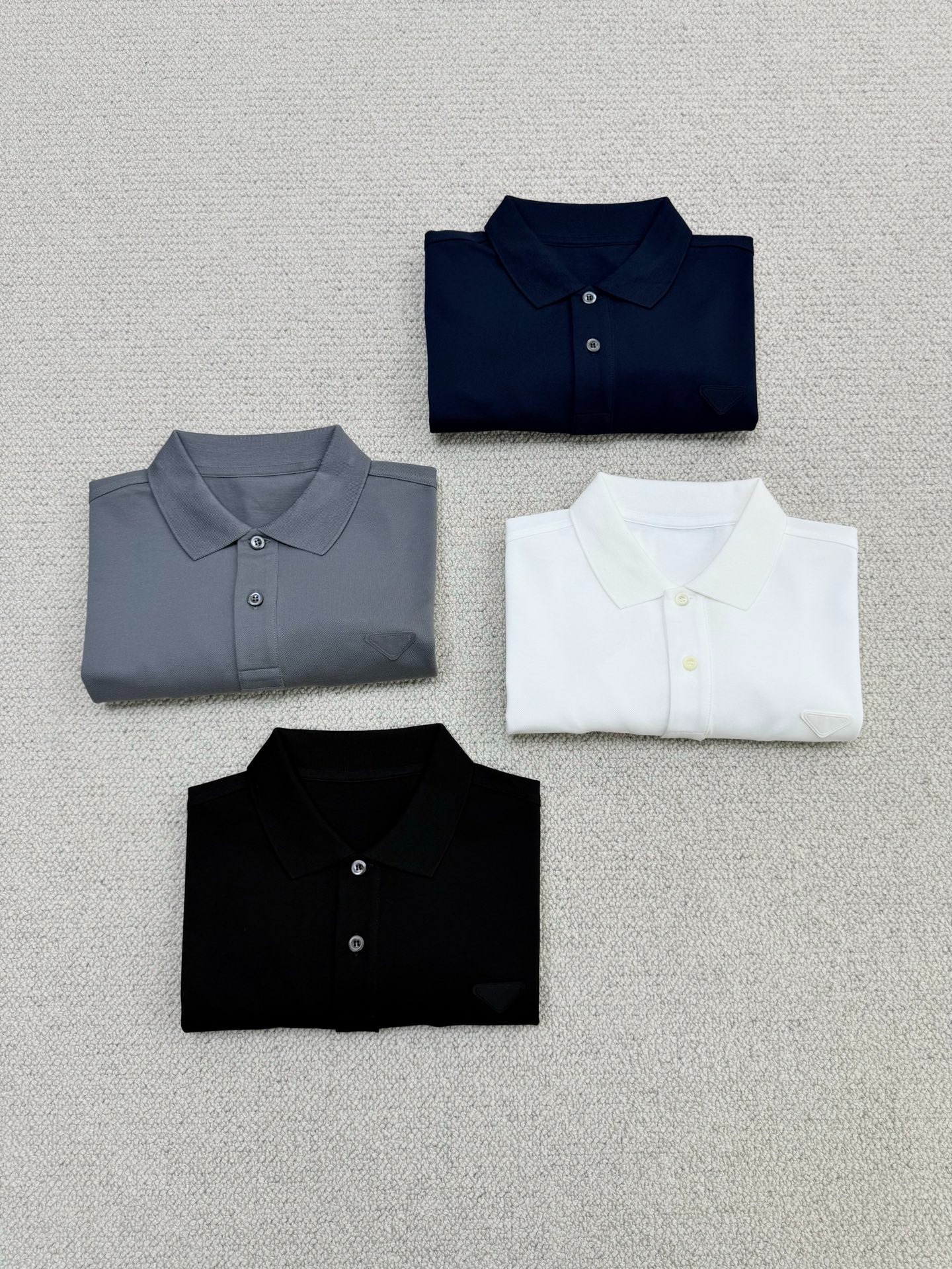 프*다 삼각 로고 칼라 폴로 셔츠