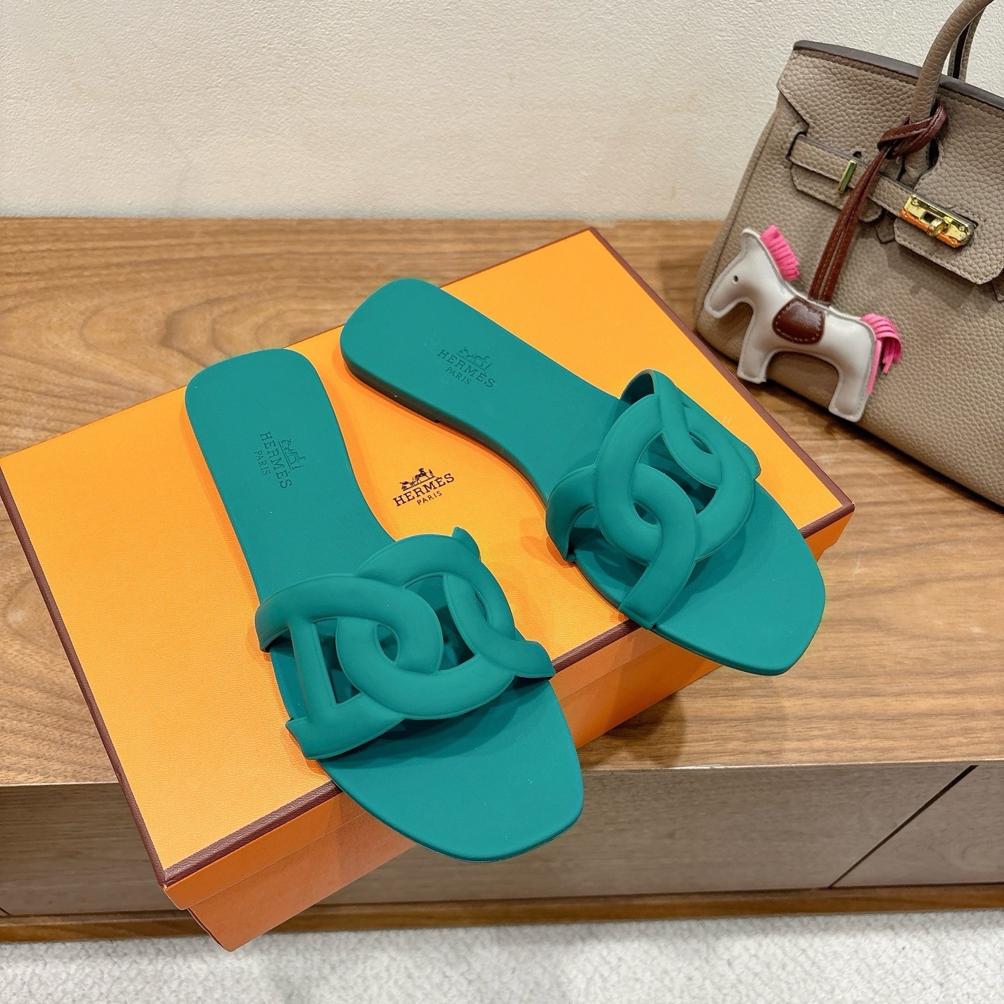 에*메스 2025 신상 슬리퍼