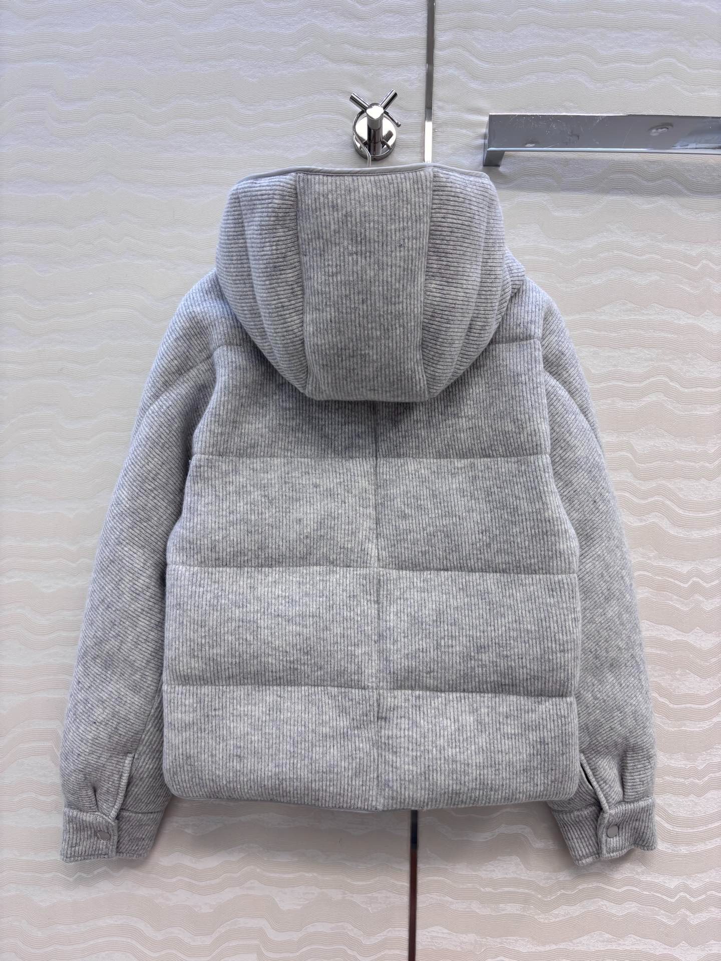 브*넬로쿠치넬리 신상 캐시미어 패딩