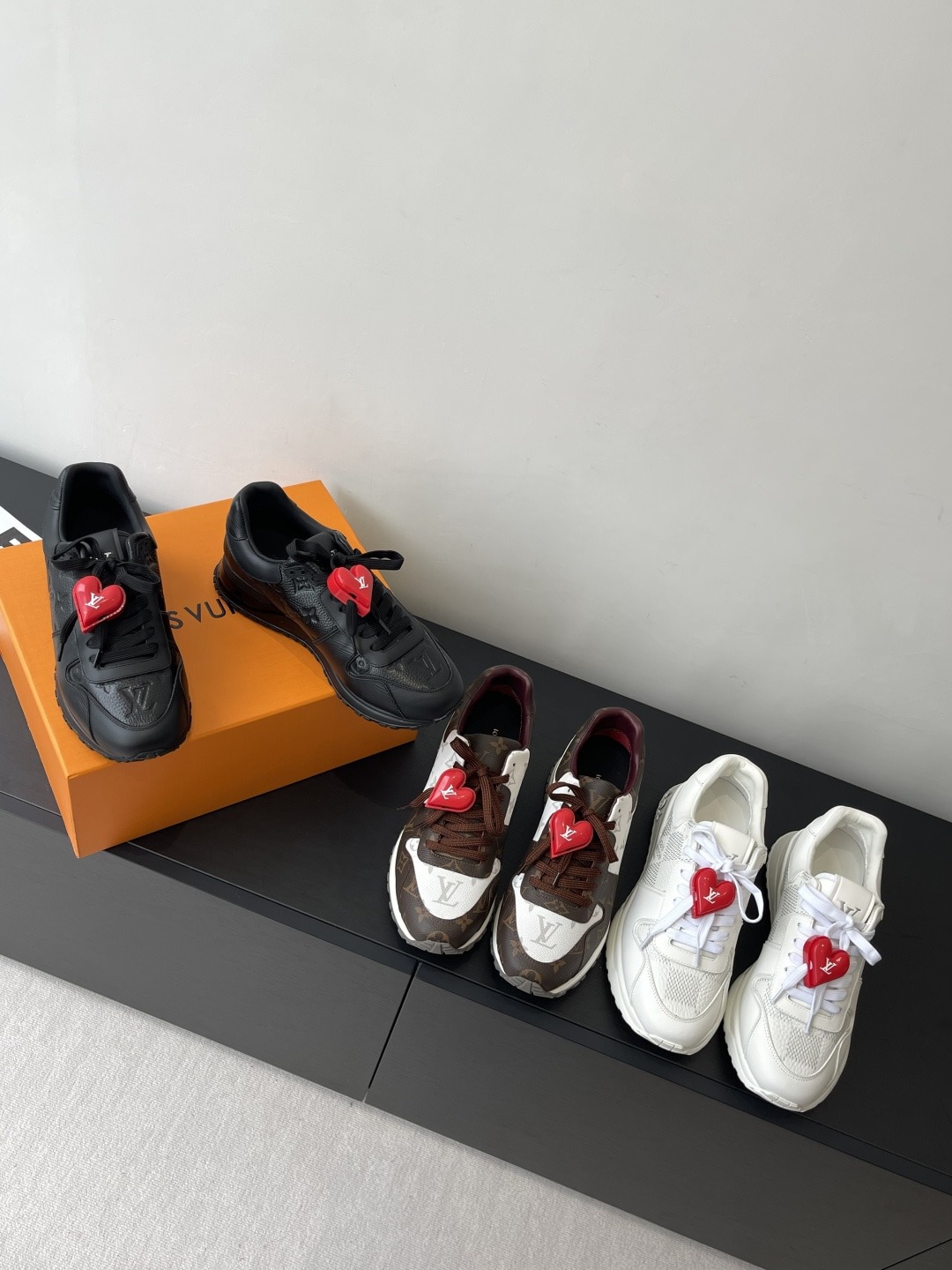 루*비통 클래식 남성 스니커즈