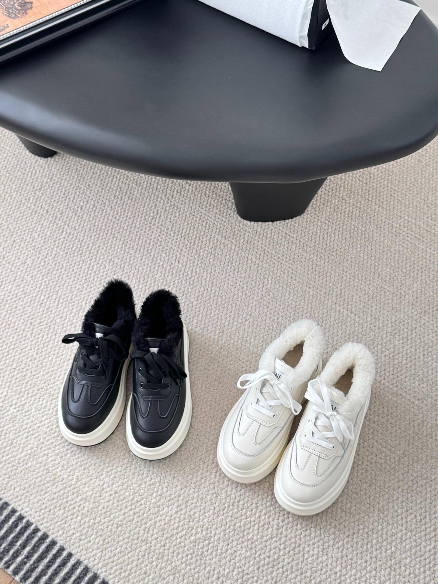 샤* 양털 통굽 스니커즈