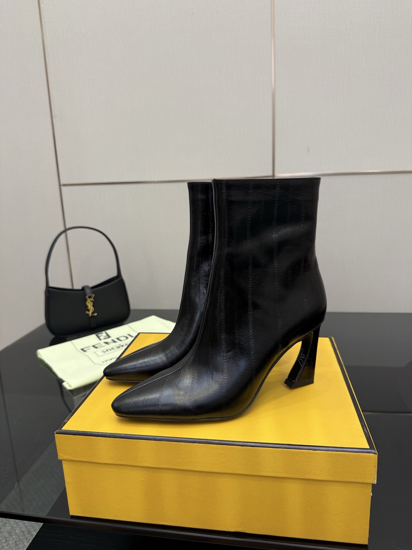 펜* 신상 가죽 부츠