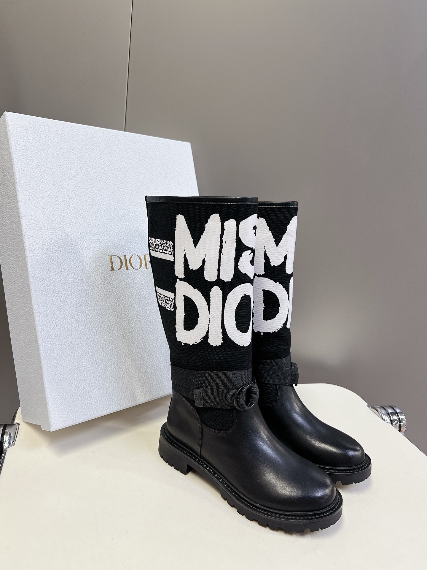 디* 신상 클래식 라이더 부츠