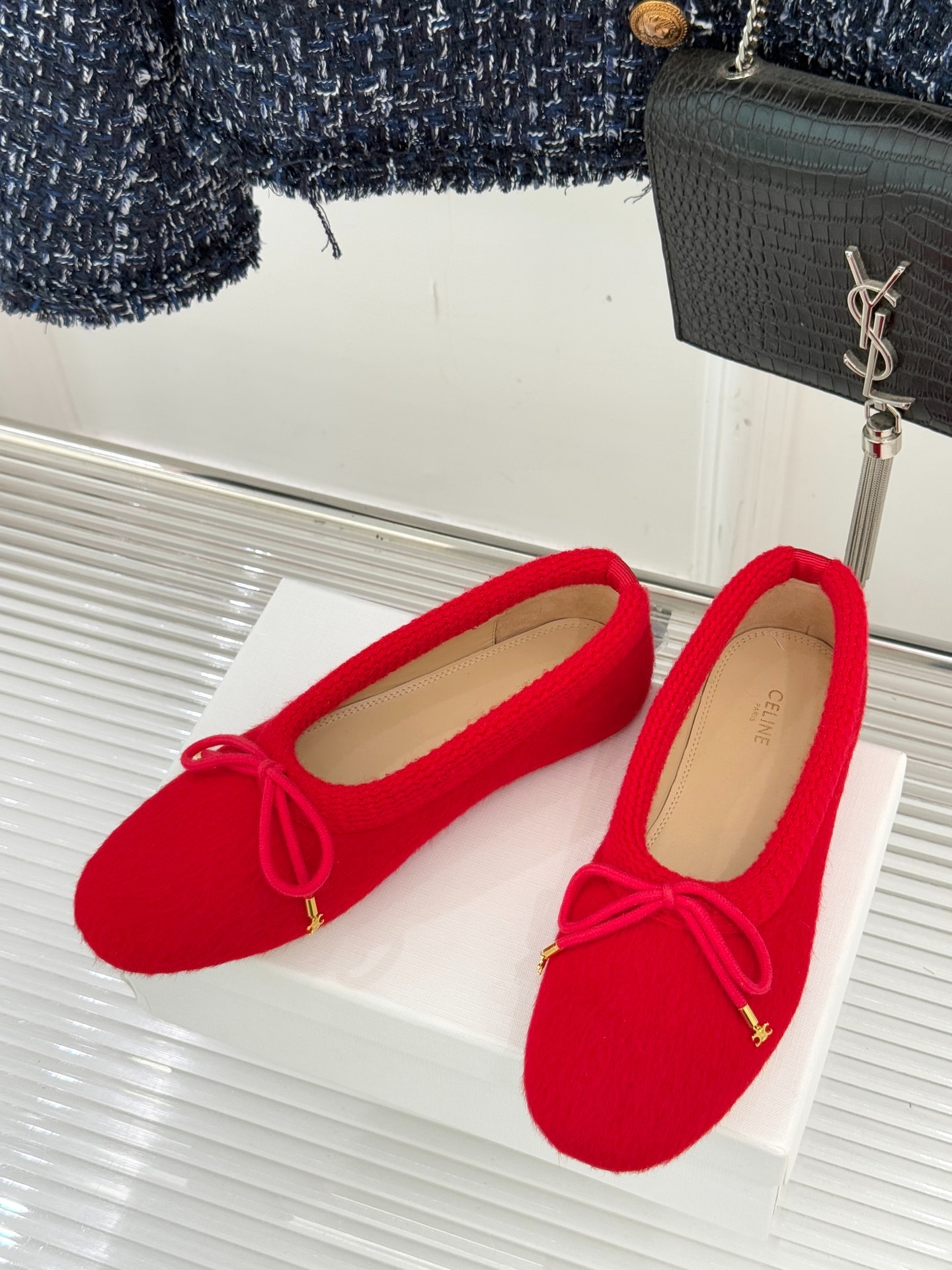 셀*느 25WF 신상 리본 니트 퍼 발레 슈즈