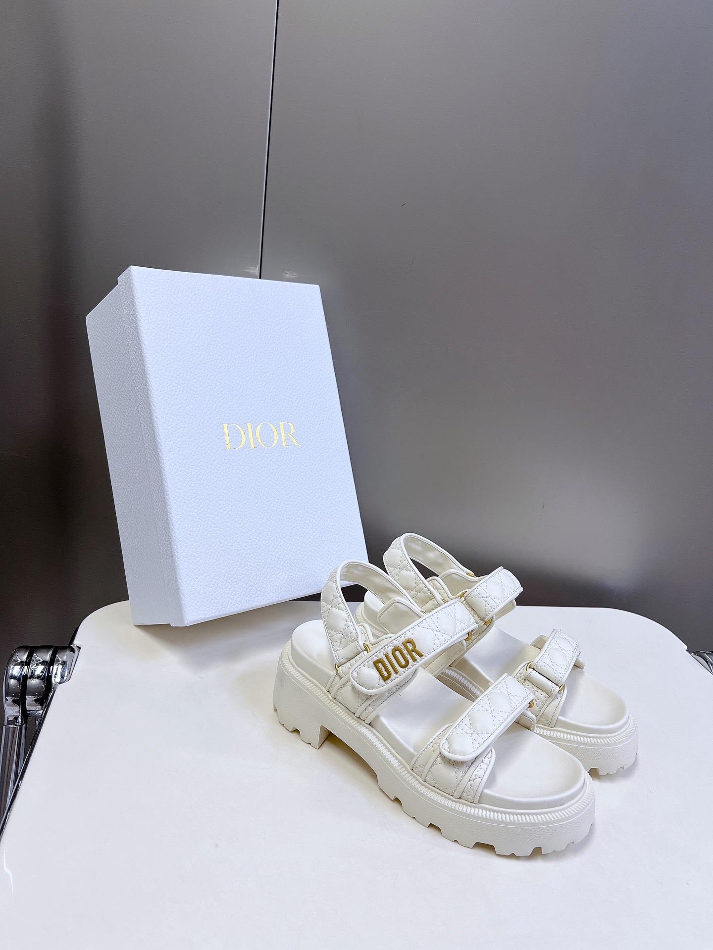 디* 봄여름 최신 벨크로 샌들