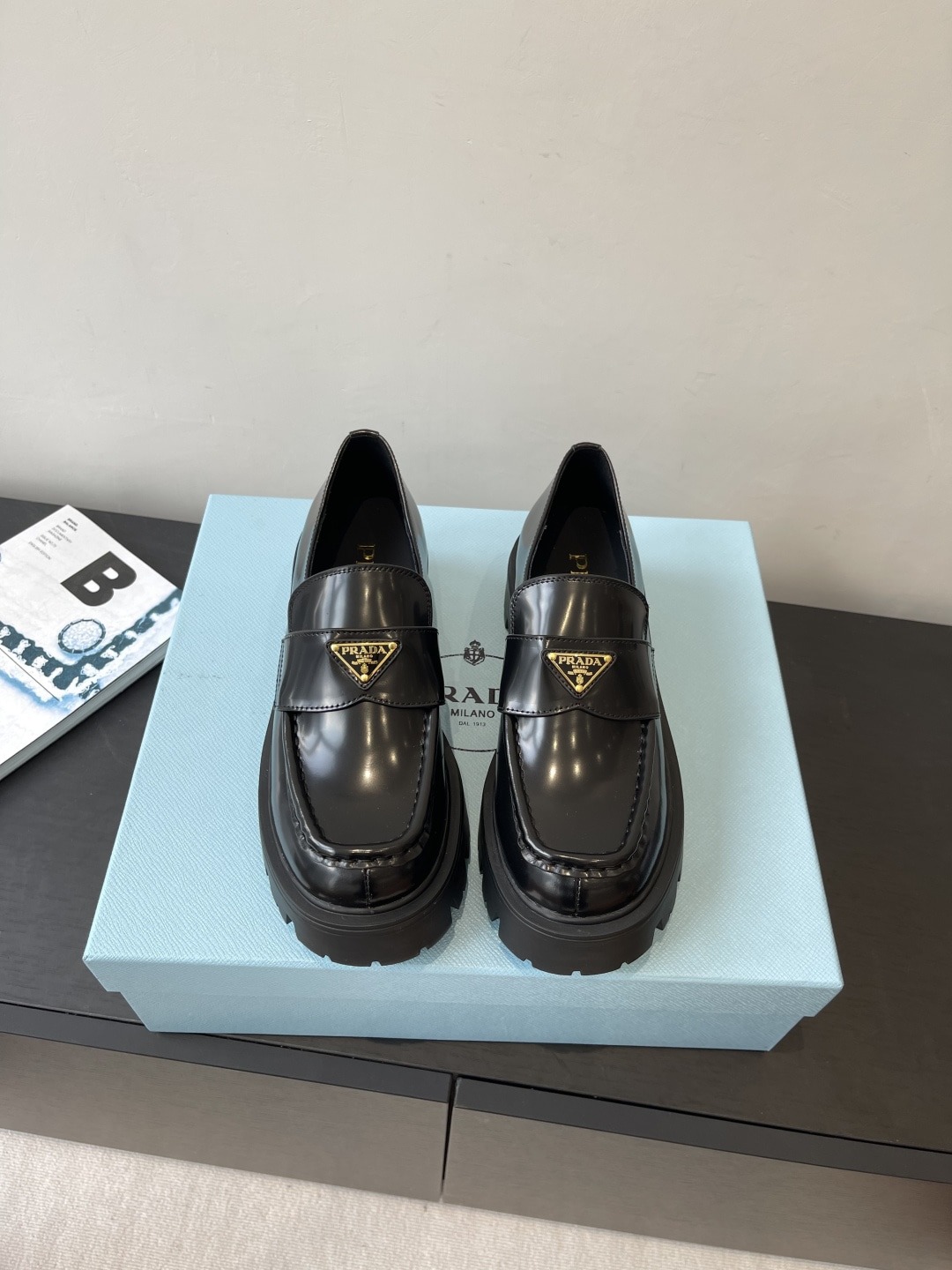 프*다 25ss 신상 통굽 로퍼