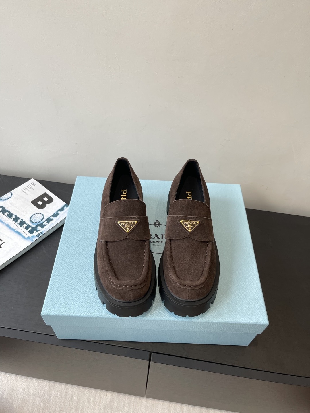 프*다 25ss 신상 통굽 로퍼