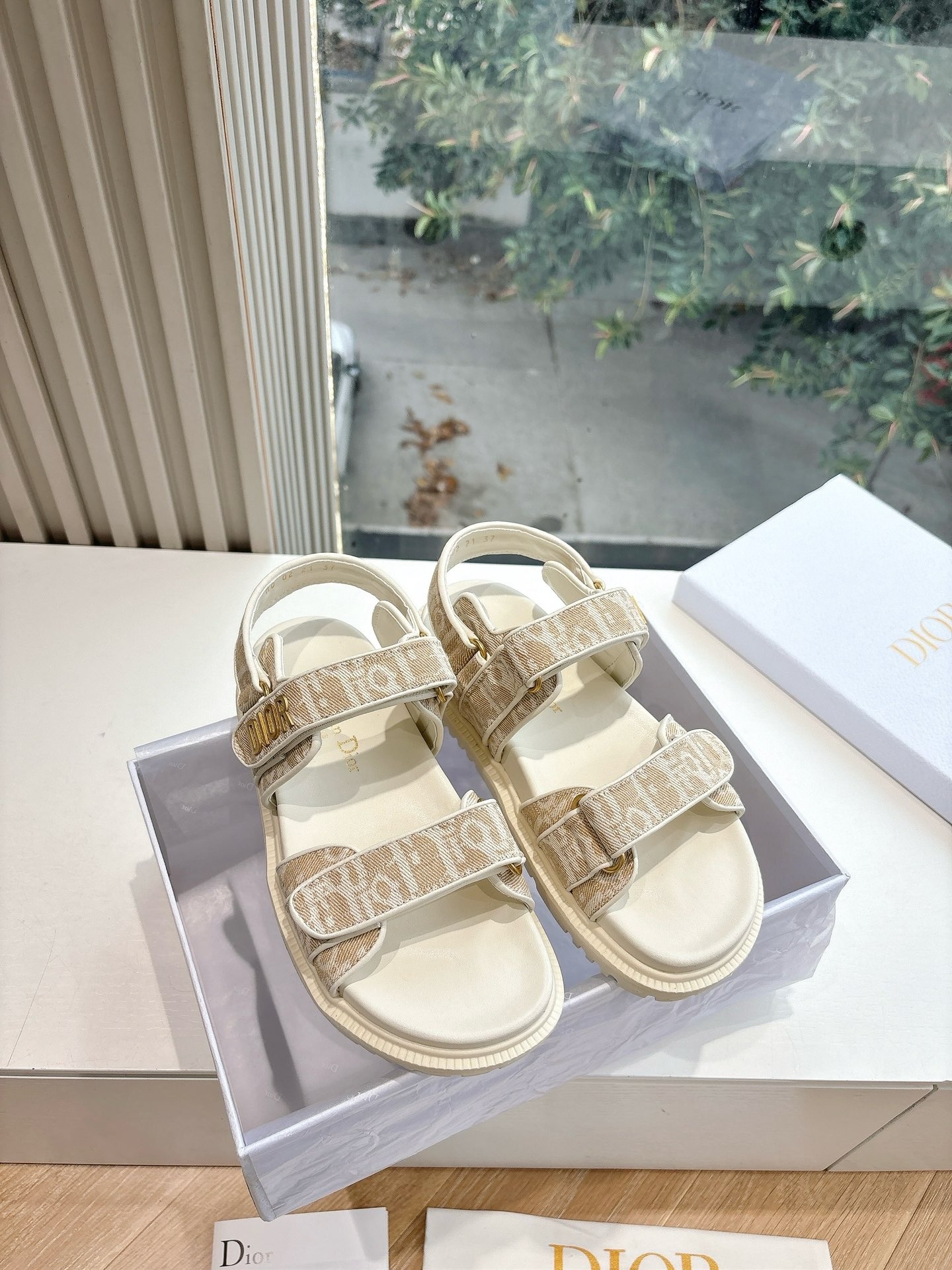 디* 25 이른 봄 신상 뮬 샌들