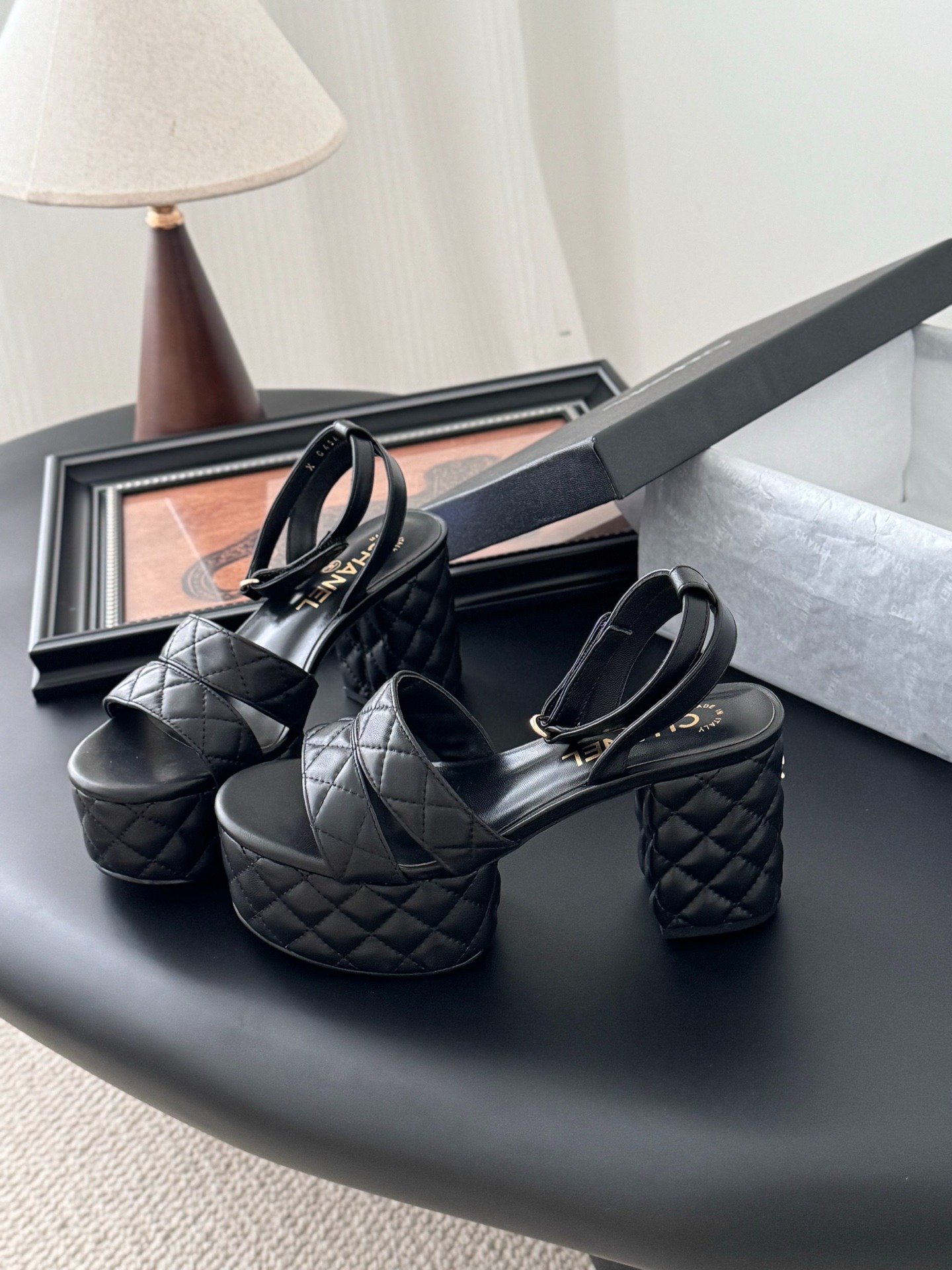 샤* 25A 프리미엄 핸드메이드 샌들