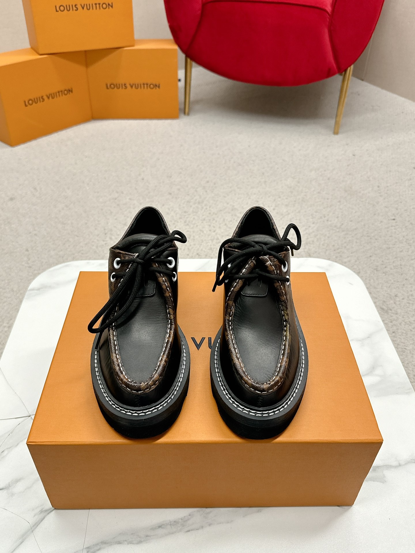 루*비통 신상 런웨이 부츠