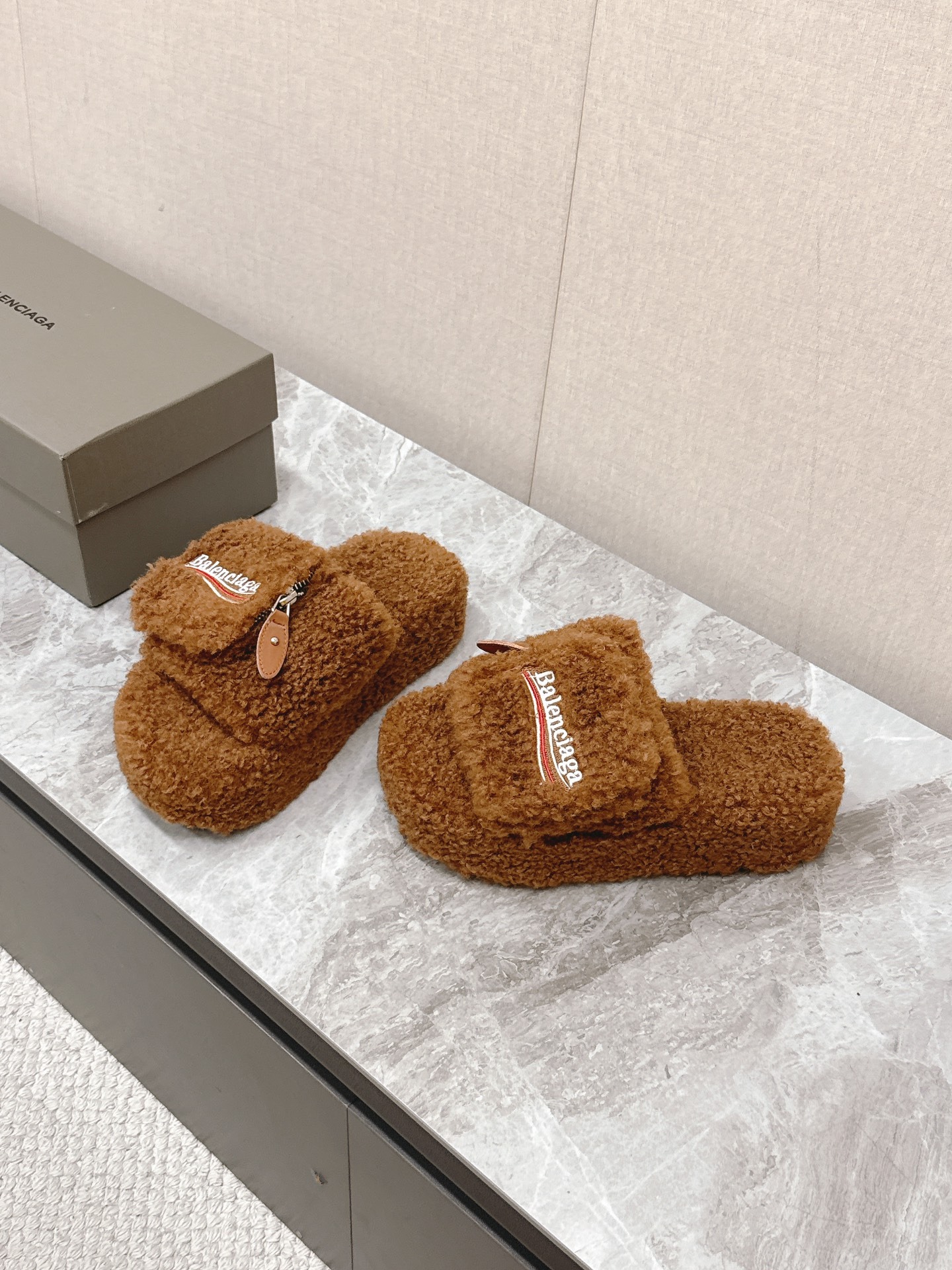 발*시아가 신상 털 슬리퍼